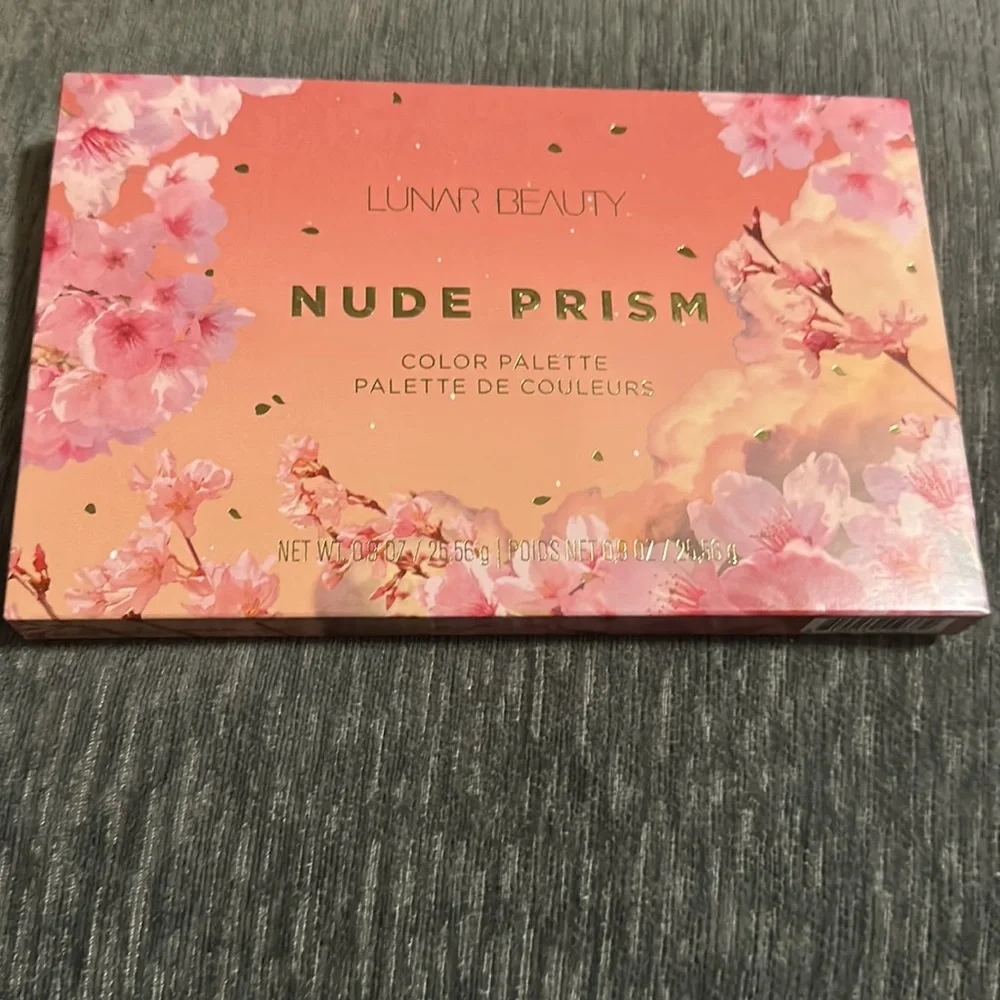 Lunar Beauty Nude Prism Eyeshadow Palette, new in box - Picture 5 of 6